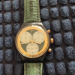 3 dial watch, green eel leather strap